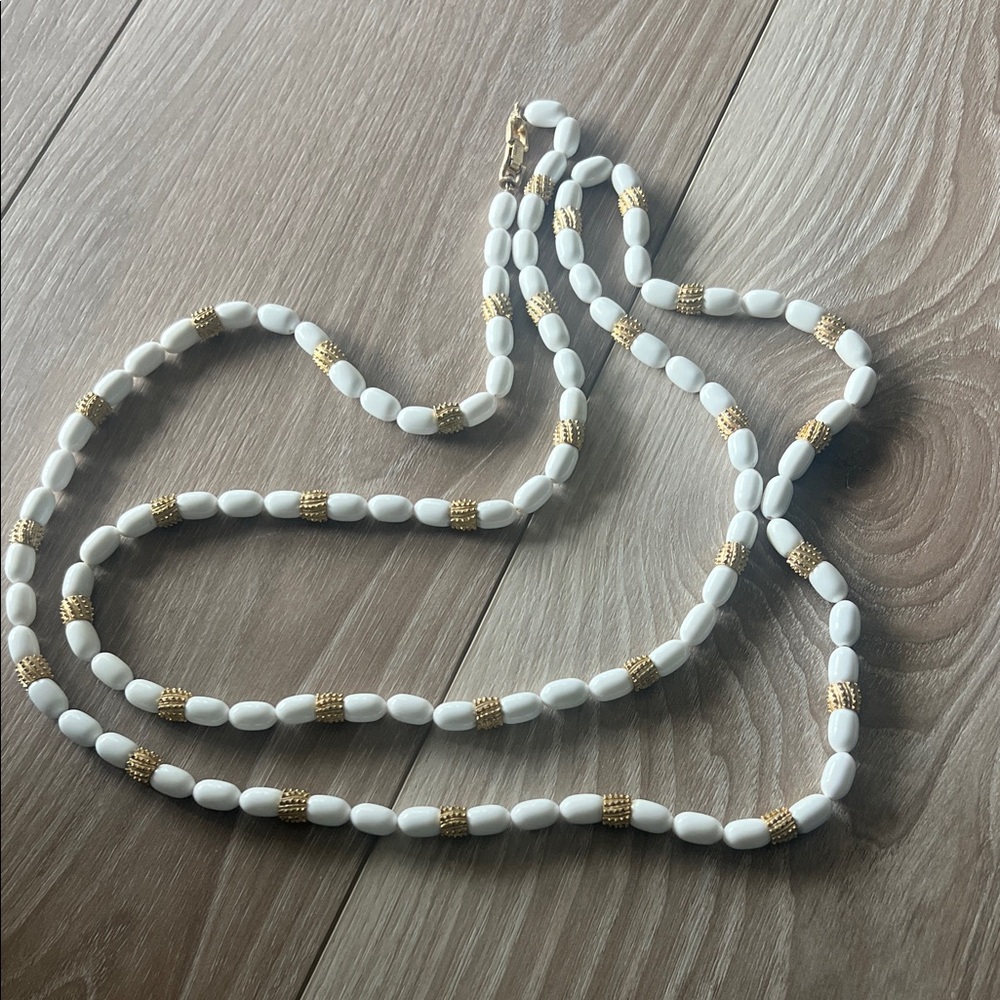 Crown Trifari Elegant White and Gold Beaded Necklace